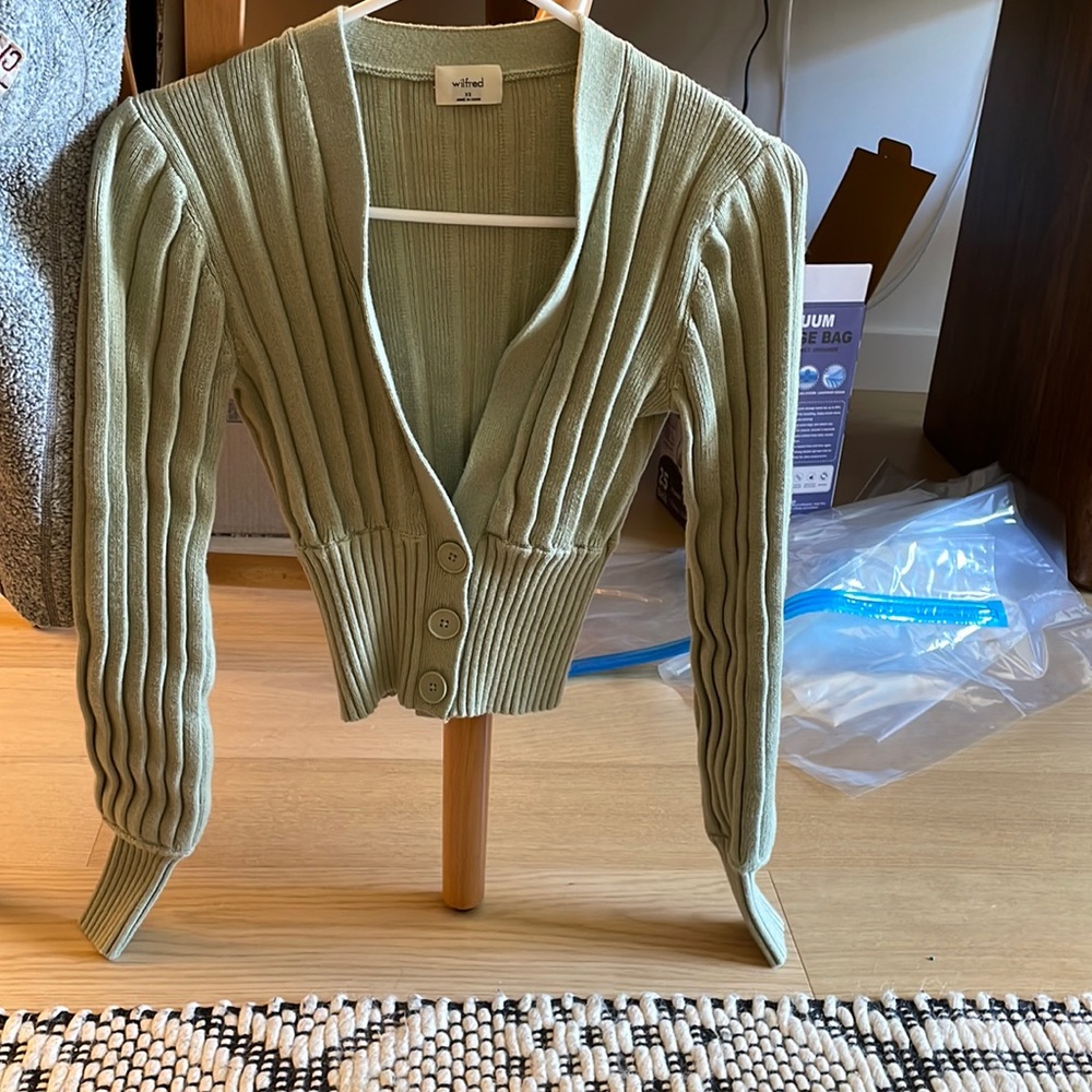 Wilfred Plunge Front Cardigan - Silver Sage Green